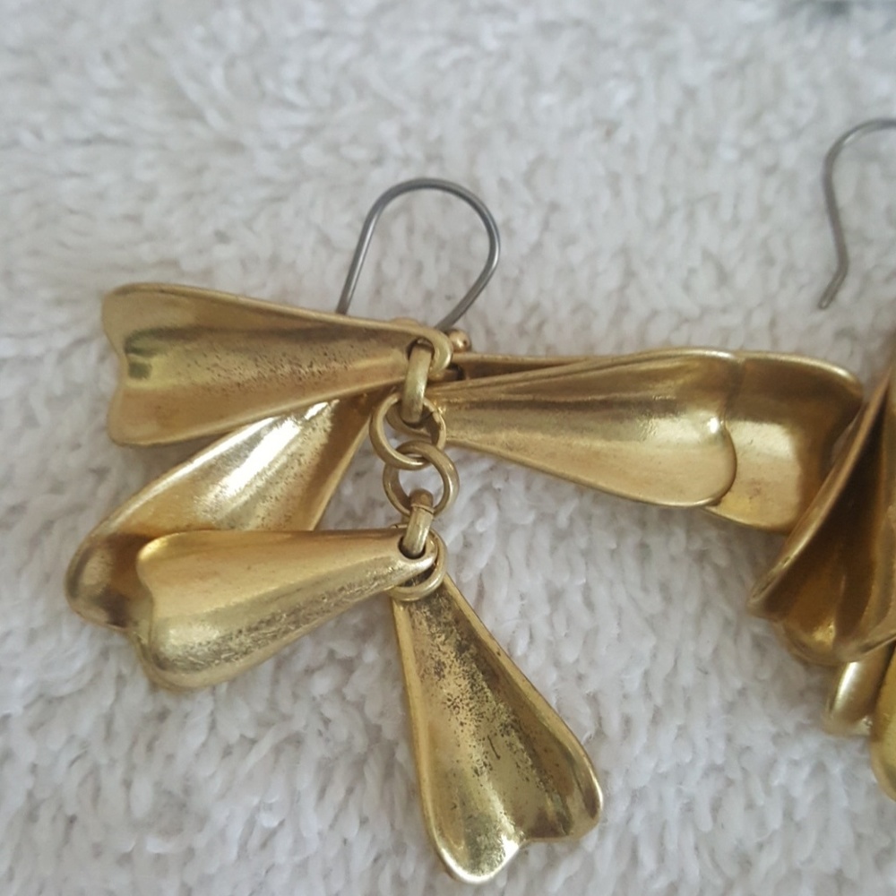 New Lucky Brand Gold Tone Flower Drop Earrings - Picture 6 of 6